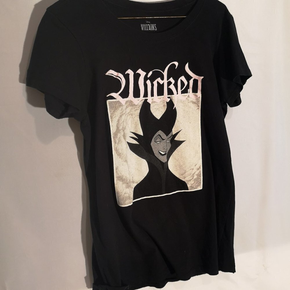 Disney Villains Wicked Youth's Size Large Short Sleeve Black T-shirt